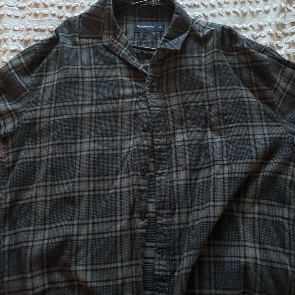 Abercrombie & Fitch Charcoal Plaid Button Down Shirt